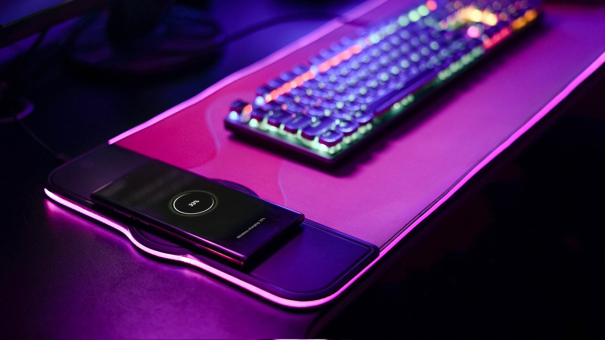 FeathersStudio's tweet photo. Giminix Mouse Pad - Bubblegum Pink https://t.co/1CTVQAzo4D