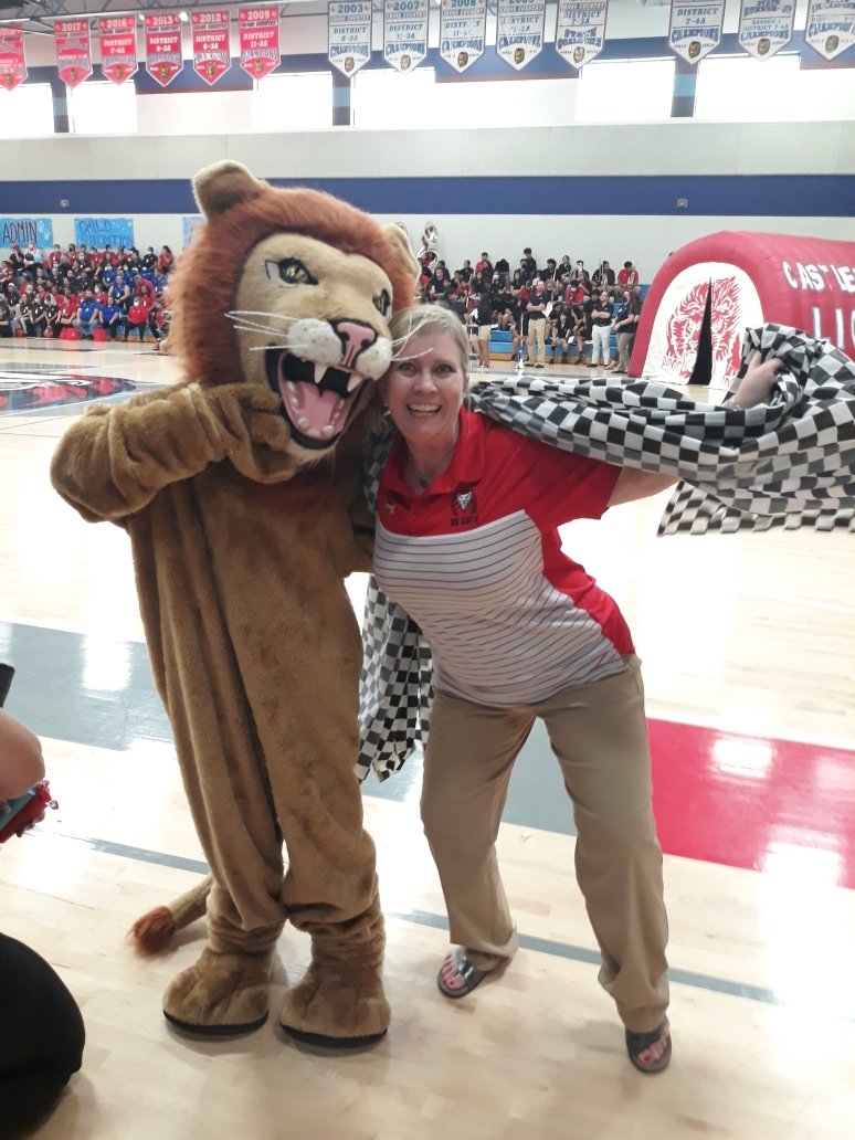 BrandyKaminski1's tweet photo. Great first day back! Looking forward to tomorrows activities💜
#AVCato #castleberryisd #gamechamgers #proidownersofthespiritstick https://t.co/UuXKzKBssu