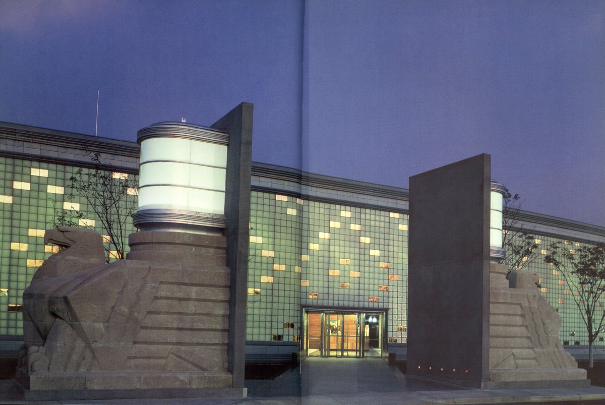 TedGrunewald's tweet photo. Hardy Holzman Pfeiffer Associates (HHPA)
Best Products Corporate Headquarters
Richmond, Virginia, USA (1979)
Photographer: Norman McGrath
#Postmodernism #PoMo #PostmodernPreservation #GlassBlock https://t.co/fwQkCrDlok