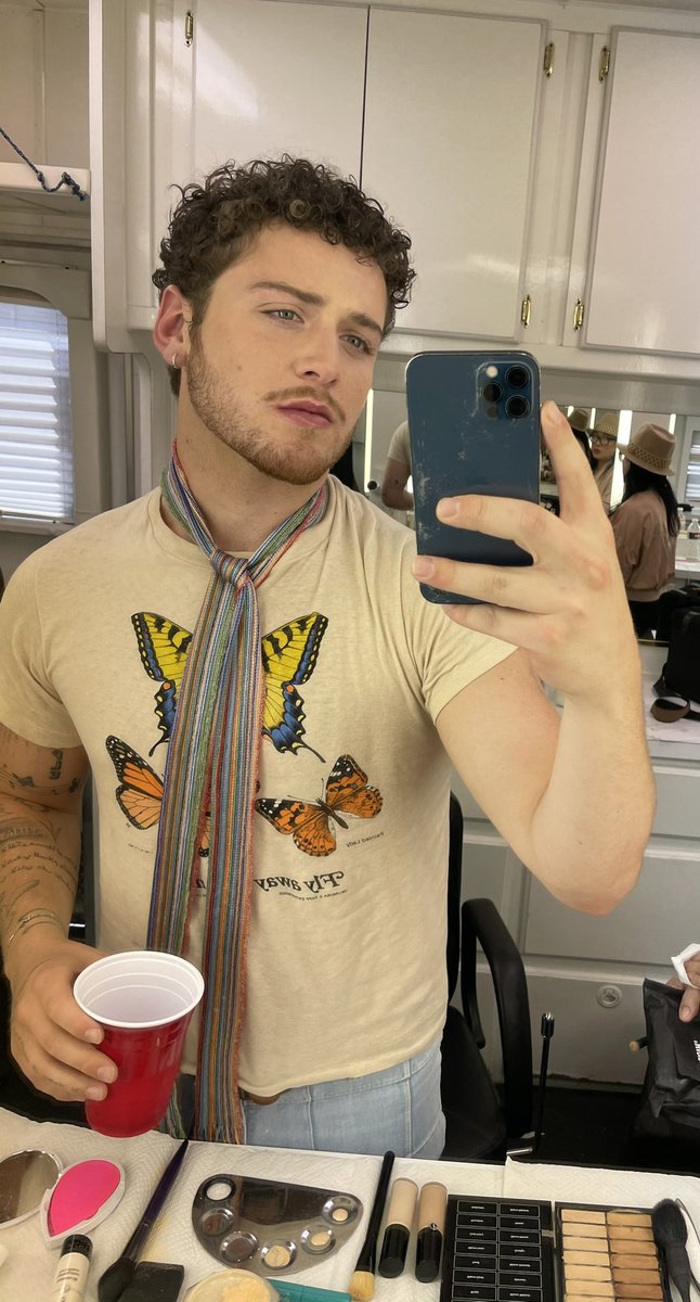 bazzi tweet media
