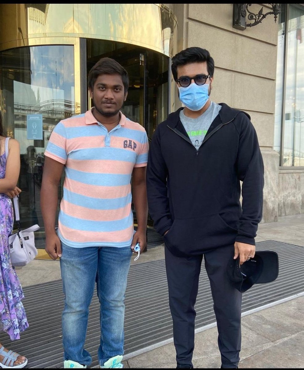 CineInfo_TFI's tweet photo. new one anta 😍

                @AlwaysRamCharan 😘😘❤️ https://t.co/5R0posG4zu