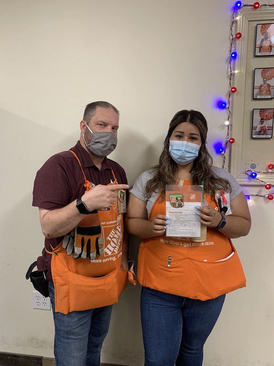 Lily being rewarded for her outstanding leadership and Engagement to the Specialty Business @ElmoBermudo @WillHomeDepot @SM_Kim_8975 @Tiffersmw @LaurenHuffman18 @THD_Jason