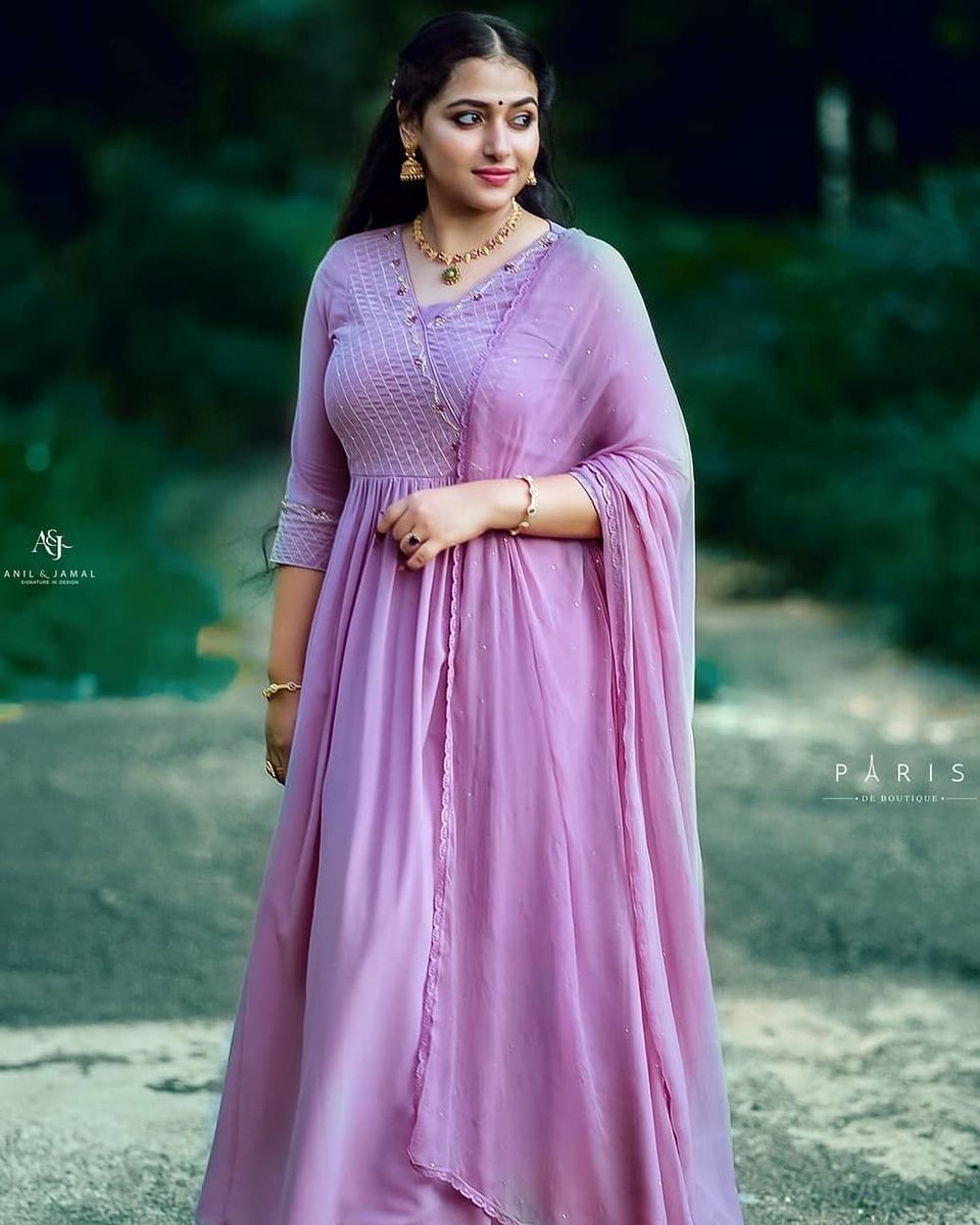 Actress_Club's tweet photo. #actress #AnuSithra https://t.co/jUKjRDglzj