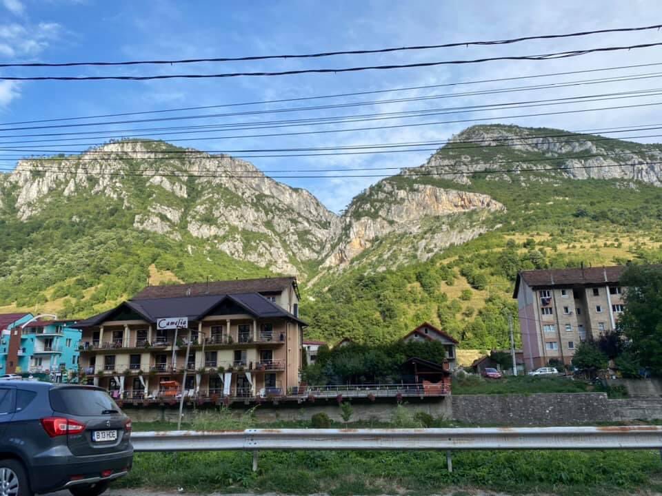 Travel_2Romania's tweet photo. #Herculane resort is one of the oldest spas in the world,with an old attested over 1850 years. Documentary attestation dates from the years 153 AD Resort,which reported a votive clean bathrooms: 1/2
#DiscoverRomania https://t.co/BQRxA7pXAC