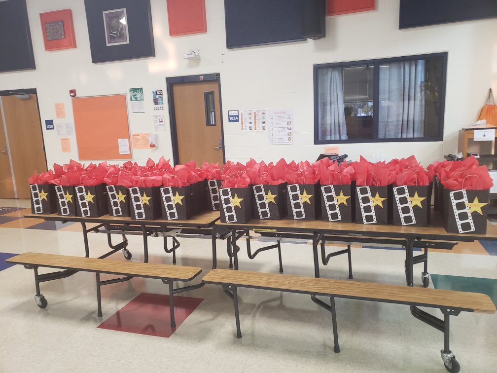 BowyerKristina's tweet image. Spaght Staff is Ready for Action! #wpsignitelearning #spaghtisgreat #wpsproud