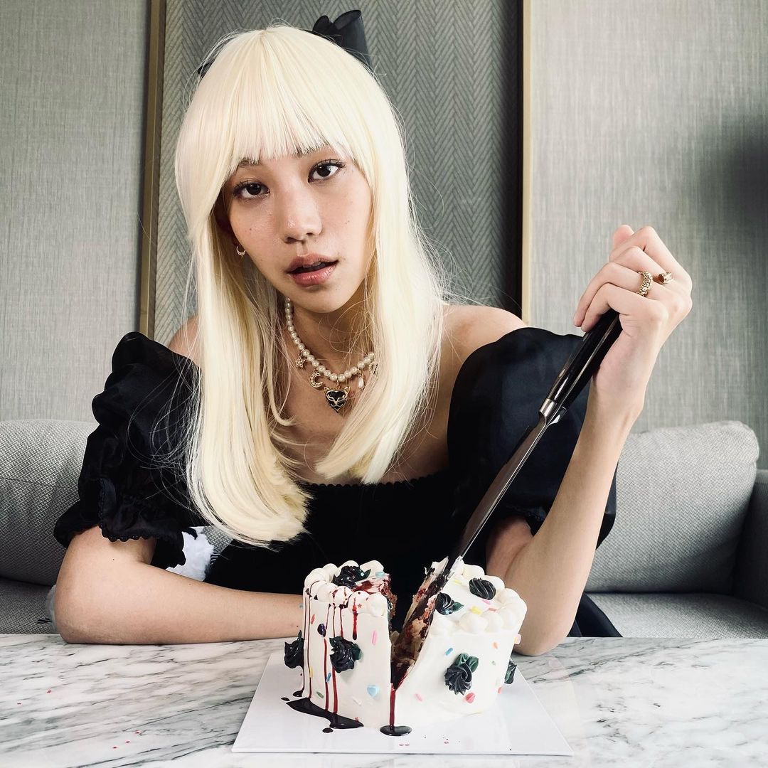 kittychichaaPH's tweet photo. "Thank you for all the birthday wishes! Your love and support really makes it special and it also means a lot to me... Love you to hell and back!"
#INANNOYOU my #KITTYKATS!!! ✨🎂🔥💥
🖤😈N0808 | K0805 🐱🖤

#HappyKittyChichaDay 
#KittyChicha 
#KittyChichaAmatayakul 
#KITTYCAKE https://t.co/uGyBL7kaMm