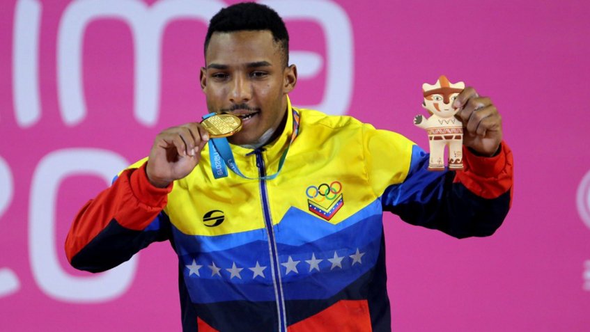 NotiEquilibrio's tweet photo. "Le regalo esta medalla de plata al presidente Hugo Chávez" Julio Mayora medallista de plata en Tokio 2021.

El Varguense Julio Mayora consiguió la medalla de plata en las Olimpiadas de Tokio 2021 en la la disciplina de levantamiento de pesas en la

https://t.co/poX0WXcZHQ https://t.co/RCG9MUWU3l