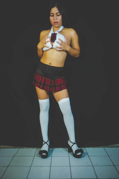 2 pic. Hola mis amores como están que tengan un hermoso día aquí les dejo estas fotografías espero les