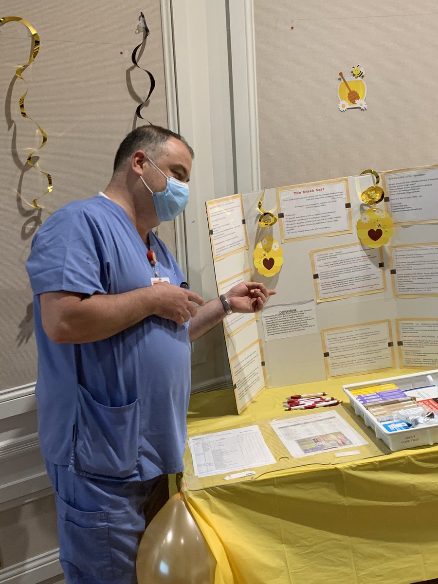 B5WP5's tweet photo. Our Unit Council Chair at today’s Med-Surgical skills fair sharing his expertise.  #Peereducation 📖#codecartmeds💉💊 #jobwelldone👏 @AishaD_Miller @ErnestoPMir @NYPBrooklyn  # NypNurseLeaderBk https://t.co/TrJovbBe7T