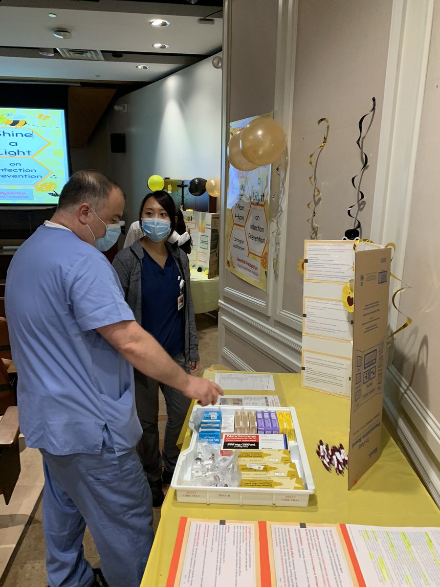 Our Unit Council Chair at today’s Med-Surgical skills fair sharing his expertise.  #Peereducation 📖#codecartmeds💉💊 #jobwelldone👏 <a href="/AishaD_Miller/">Aisha Miller</a> <a href="/ErnestoPMir/">Ernesto Perez-Mir</a> @NYPBrooklyn  # NypNurseLeaderBk