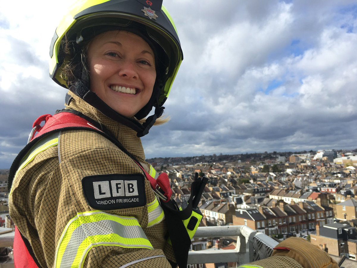I’ve always got this smile on my face @GPedliham #london #firefighter #bestjobever