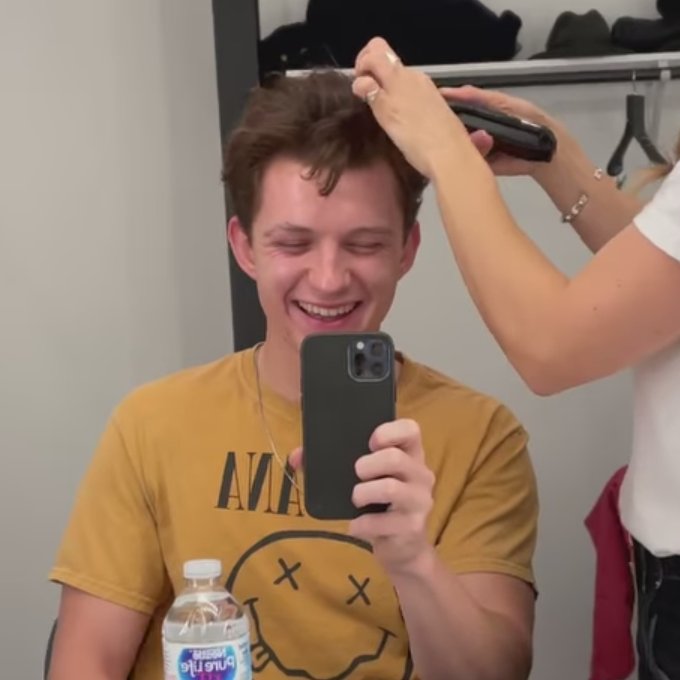 sofisholland's tweet photo. Tom Holland is perfect, precious has a very perfect smile https://t.co/LZcpCU7T5N