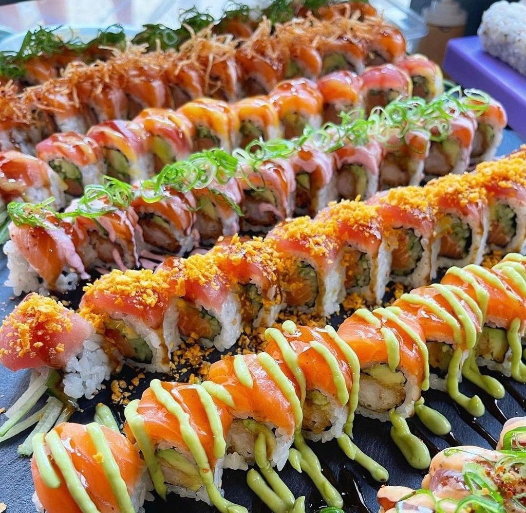SUSHI!! tweet media