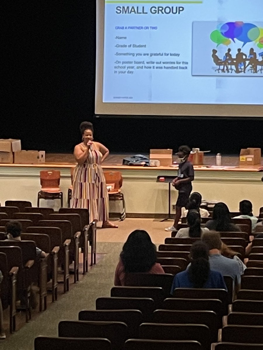 kimogibbs's tweet photo. First parent session of the school year was a huge success!! Thank you Mrs. LaVante Dorsey and my thought partners, Whitney Williams and @EuniqueLawrence for coming to support! #buildingastrongercommunity #kindofabigdeal @PSduPontMS https://t.co/2wdj2cwESI