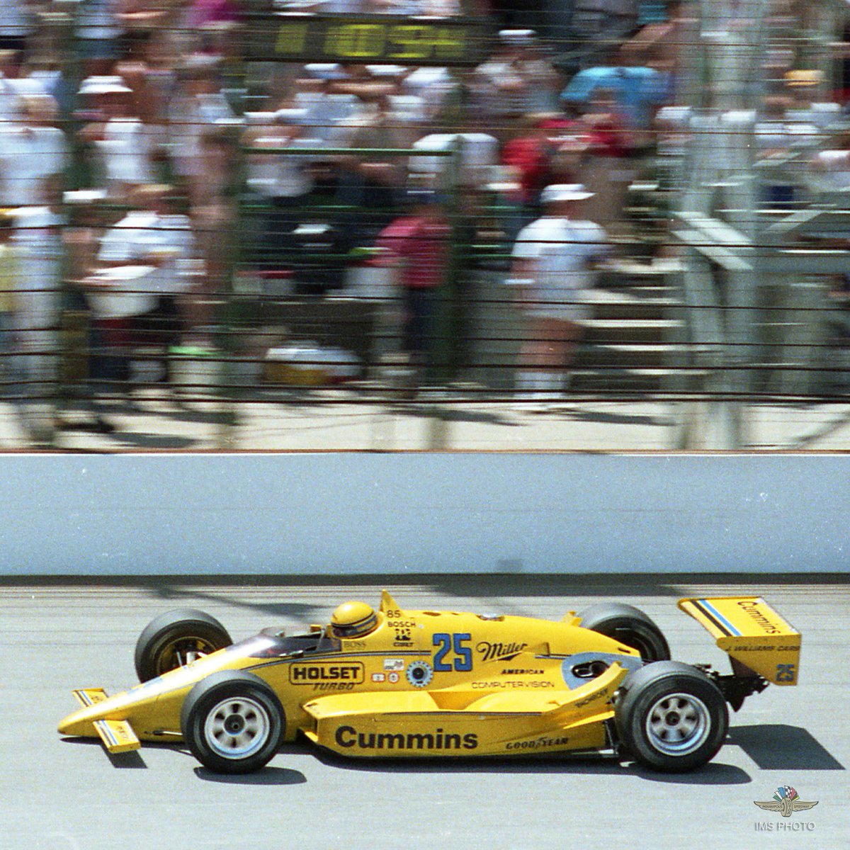 IMSMuseum's tweet photo. What’s your favorite Al Unser #Indy500 winning car? 1970, 1971, 1978, or 1987?
#IndyCar #IMSMuseum #4timeclub https://t.co/KfbGHQ7c8Z