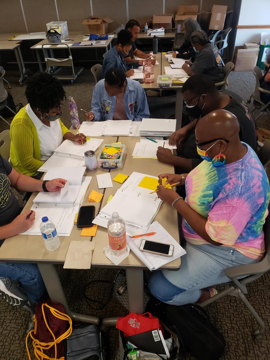 ncatechis's tweet photo. QTEL Certified Presenters, Luz Ruiz and Misty Peek lead Fort Worth educators in developing an ambitious vision of mathematics with English Learners. @wested #englishlearners #multilingual #mathematics #EL https://t.co/0mPLbs0Weh