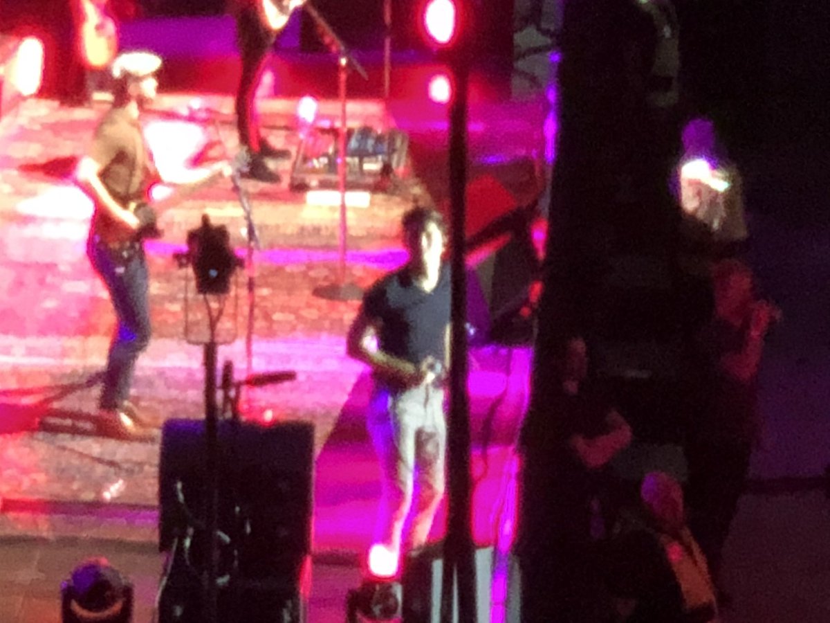 hlnlzdaily's tweet photo. 📸| Here are some Niall unseens from 2018 !!

Via @livewher https://t.co/rVPl3N2gwm