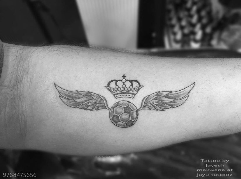 Crown And Wings Clip Arts  Danish Zehen Tattoo Png Transparent Png   Transparent Png Image  PNGitem