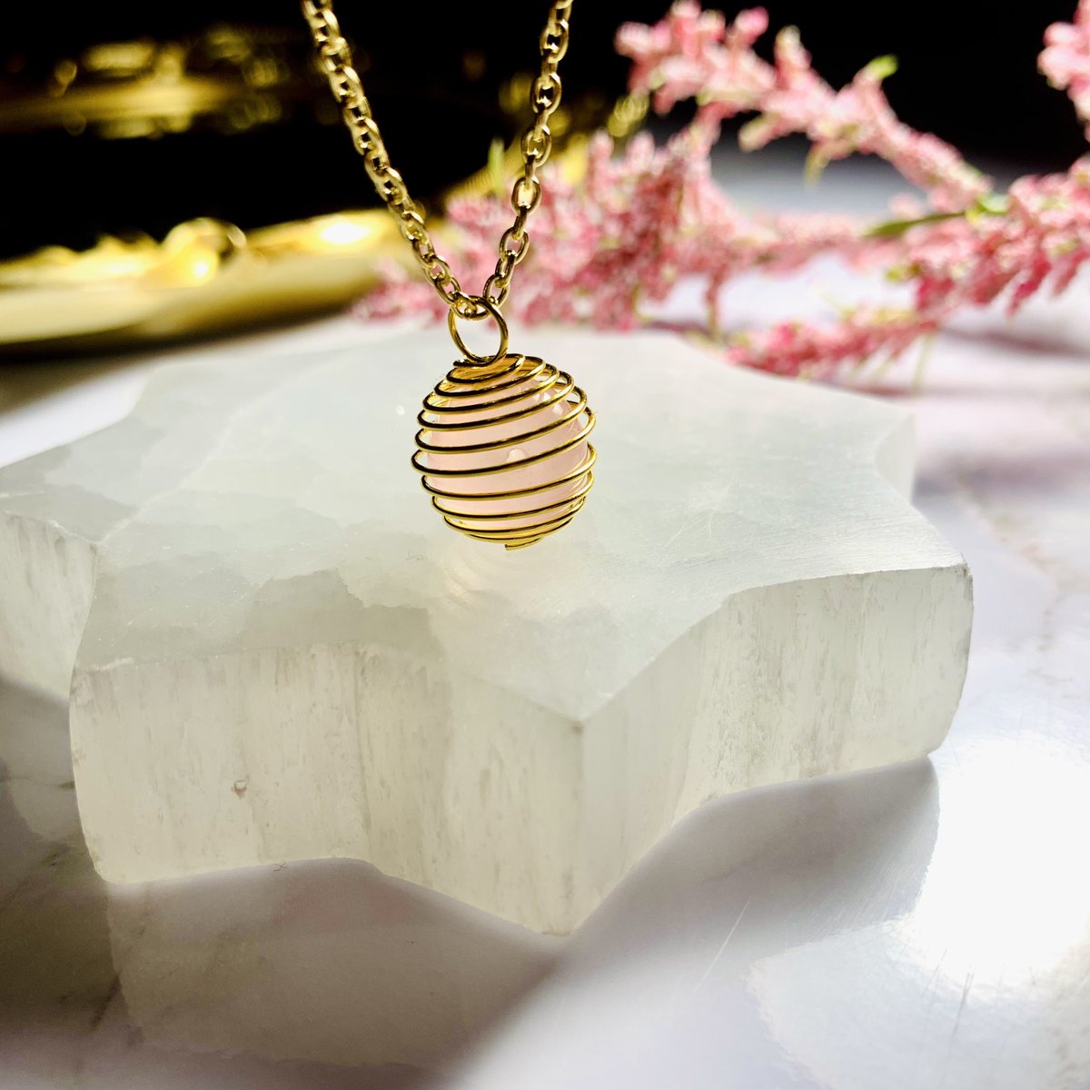 trippy_velvet's tweet photo. 🔅✨💗 unconditional love 💗✨🔅
Caged rose Quartz cuties are live!! https://t.co/ajxA4HjI4b