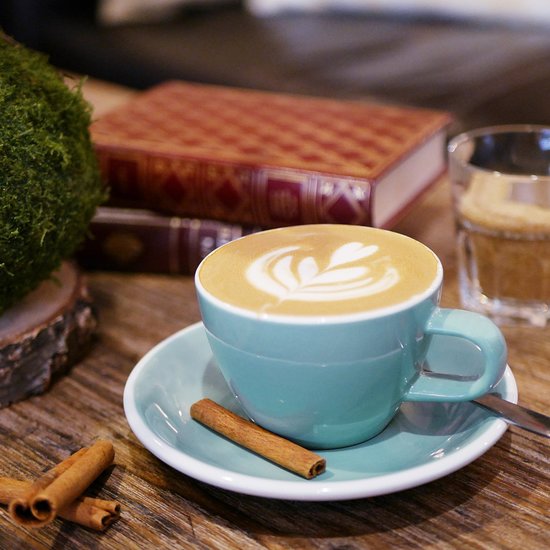 bookscafe_web's tweet photo. What are you reading today? #justcurious #bookscafe https://t.co/w445H3y1pL