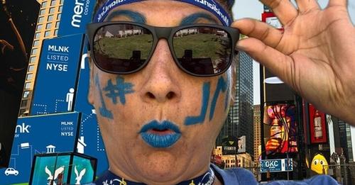 NoetheSharon's tweet photo. #MeridianLinkIPO on the brain and showing through my skin. The MeridianLink blue is really my skin and the brown came out while I was in the sun... https://t.co/HaIWzSMu1F