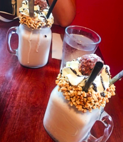 Travelaura_'s tweet photo. Cosy, Quiet Morning at Two Rubens Expresso, Fremantle #AnotherDayInWA #OnlyInWA https://t.co/dQmjDeLaBP