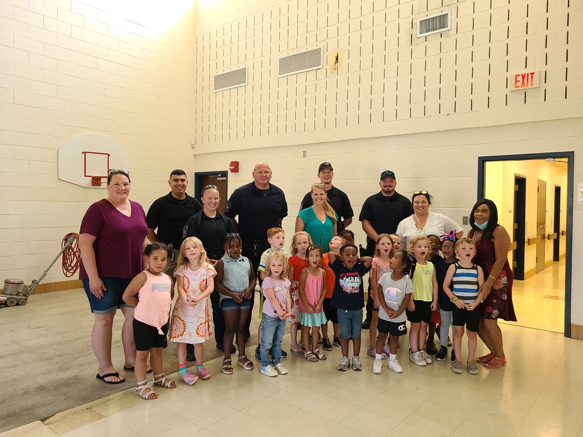 SMCPSHeadStart's tweet photo. Thank you to the K9 Unit from SMCSO.  BBES Head Start summer camp students loved the demonstration! https://t.co/Fuuf0ttLBH