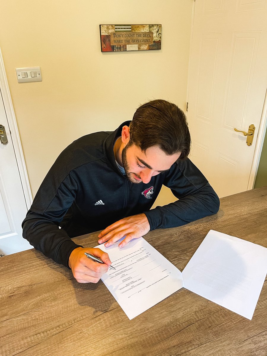 ArizonaCoyotes's tweet photo. Signed. ✍️
Sealed. ✉️
Delivered. 🇬🇧 https://t.co/3jTu7tnIJs