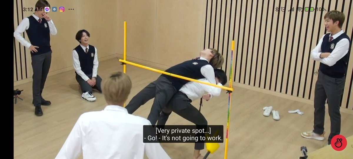Jajanghyung's tweet photo. One of the reasons why my bias are Taehyung and Yoongi. HAHAHAHAHAHA Their tandem were so funny. HAHAHAHAHA 🤣🤣🤣 #RunBTSep113 https://t.co/qA0nNHwK7P