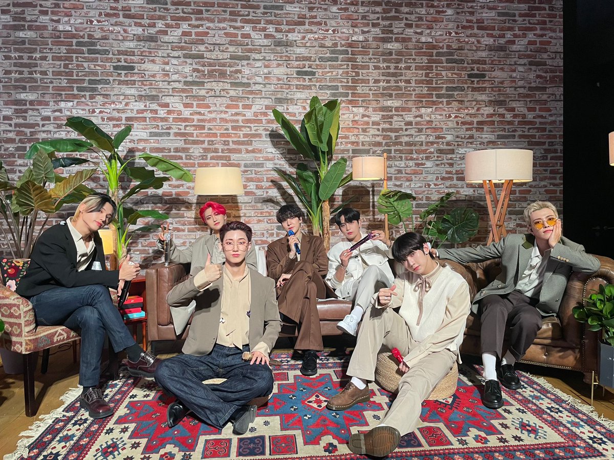 fifikucki01's tweet photo. There is no way that it has been a year w my fav @ATEEZofficial album #tb to when they let us decide which title will be the title track #ATEEZ #ATINY #8MakesOneTeam 🥲#FEVER_PART_1_ANNIVERSARY https://t.co/IFFwZOOujj