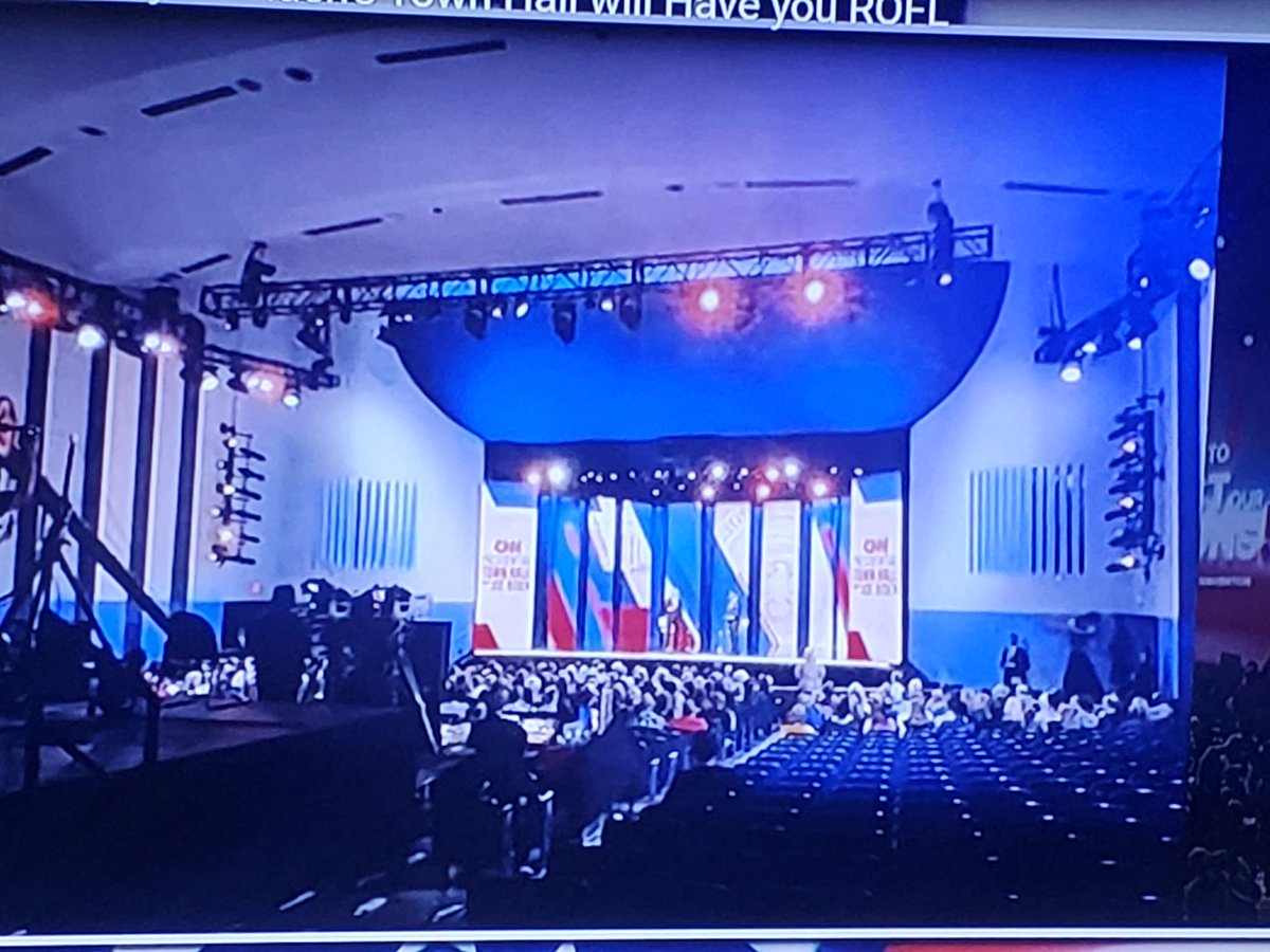 IBoytoo's tweet photo. This is a Biden Rally...lmao https://t.co/6v9nD4v5Ja