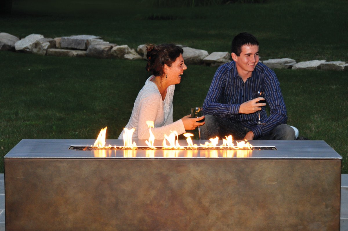 sparkfires's tweet photo. Enjoy summer nights by the warmth of a Spark 🔥

#architect #architecture #homedesign #inspiration #designInspiration #clean #newdesign #upgrade #fireside #fire #modernfireplaces #fireplacedesign #natural #moderndesign #decor #homeideas #architecturelovers #sparkfires #sparkmode https://t.co/0odkcUKtFa