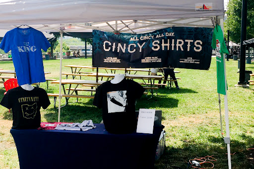 CincyShirts's tweet photo. Your favorite t-shirt company is on Moerlein's back lawn today! Come see us! #cincyshirts #shoplocal #moerlein #cincinnati #cincythings https://t.co/d21a4p3KWZ