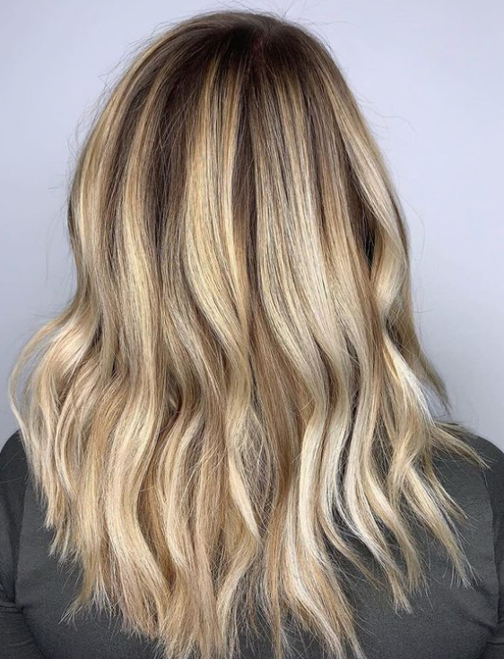 shortcutmobile's tweet photo. Did you know your favorite @essentialssalon stylists are available for at-home appointments? Get this dreamy color by booking through Shortcut’s easy-to-use technology. 

Link in bio! 👆👆 https://t.co/OQ2FVOTNxj