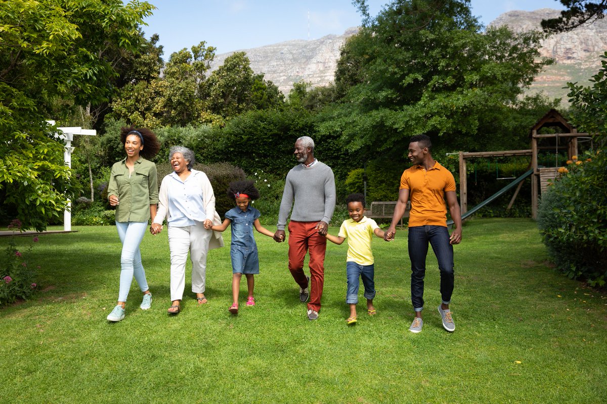 DrEboni's tweet image. Healthy, happy families share similar characteristics.  Here are some tips to increase your family’s happiness and health today: caregiversupportservices.com/tips-to-increa…
#CSS_Community
#TrainWithCSS
#TurnToCSS
#SupportForCaregivers