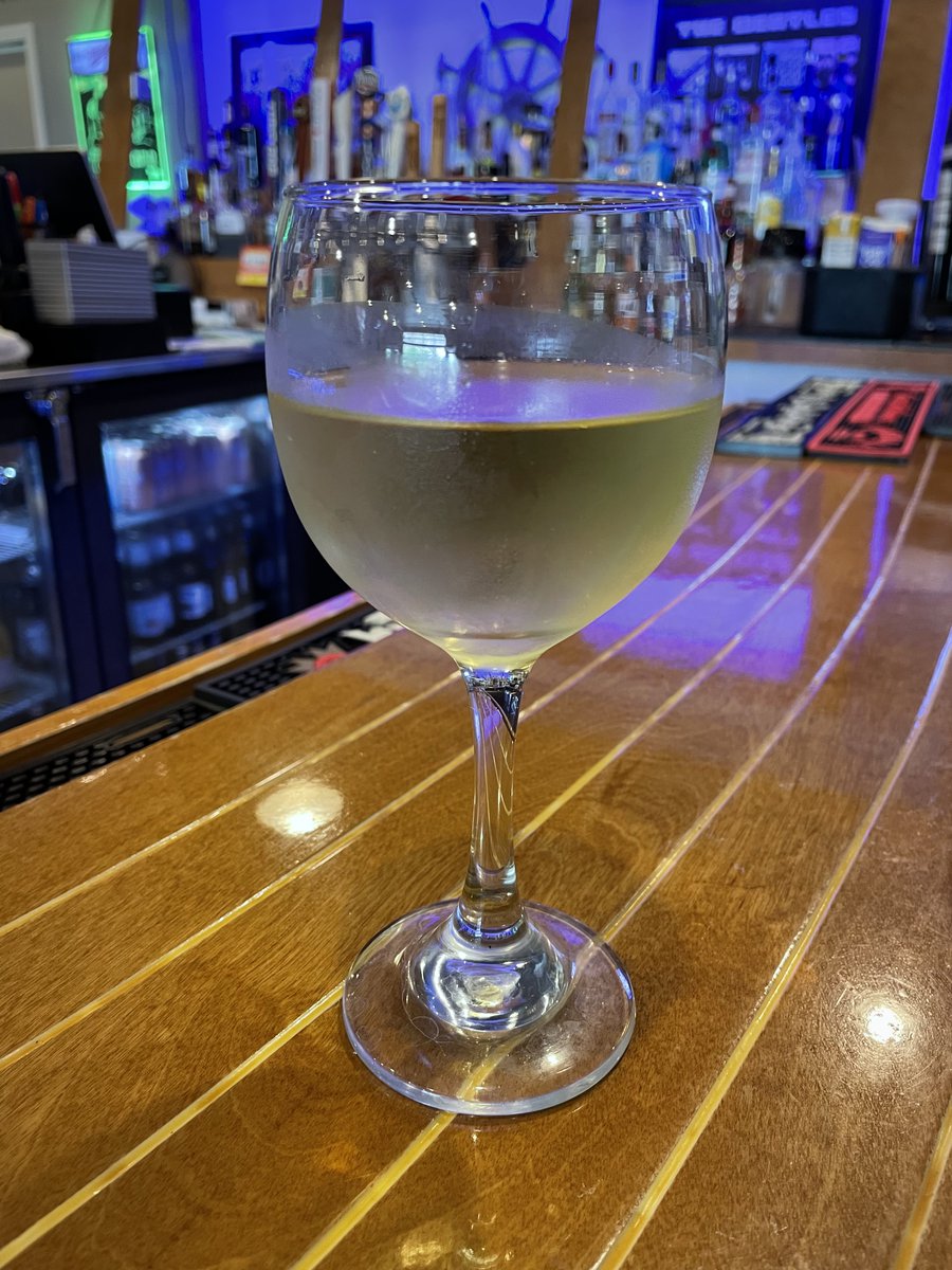 moorsresort's tweet photo. 🍷 Join us at Ralph's for #WineDownWednesday! https://t.co/Uc9YXCwIPZ