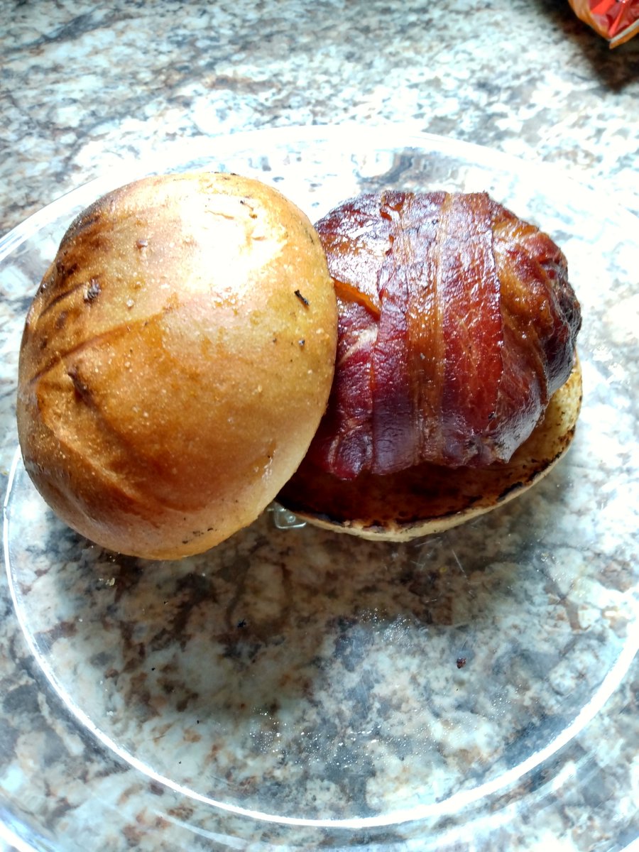 Snuff74777862's tweet photo. #fin #getyourown #mmmmmm #bbqboss #moist #juicy https://t.co/BgUpqz5keZ