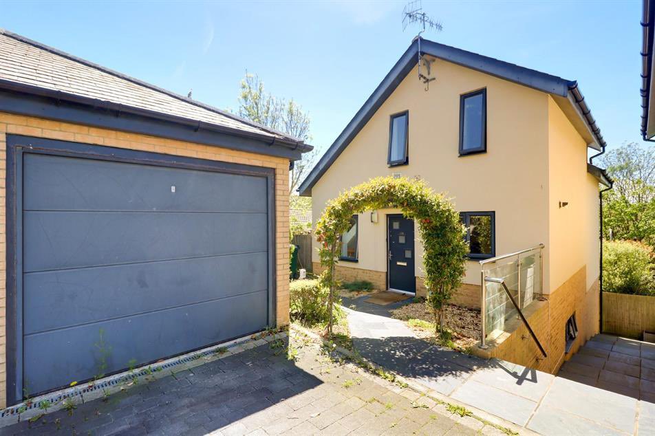 johnhiltons's tweet photo. 📍 Longhill Road, Brighton
🏠 4 bed bed for sale
💷 £700,000

*360 VIRTUAL TOUR AVAILABLE ON REQUEST*
A modern and contemporary detached residence which forms part of an exclusive development.

To book a viewing or for more info:
☎ 01273608151
📲 https://t.co/rKUz0X7U2P https://t.co/L09NdN8vpT