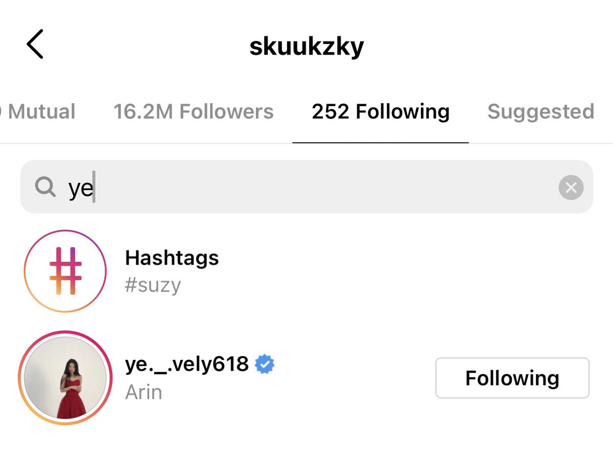 baesuzytr's tweet photo. |280721| Suzy, Instagram üzerinden Arin'in gönderisine yorum yapıp hesabını takip etmeye başladı.

cr. suzycontents

#Suzy #BaeSuzy #수지 #배수지 https://t.co/MnUXjWJyMf