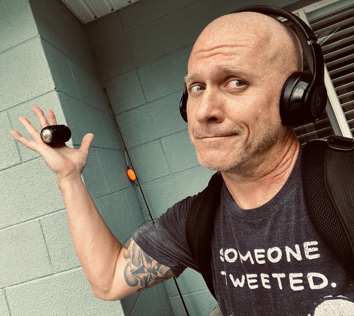 MattyK_Ski's tweet photo. A little light cardio 🏃 w/a weighted 🏋️ backpack 🎒 & my new 3lbs #eggweights in hand 🥊 ……#thanks for the hook-up B rain 🌧 ain’t stopping me 💥🕺💪🏻🤑 https://t.co/rxAKWZtw03