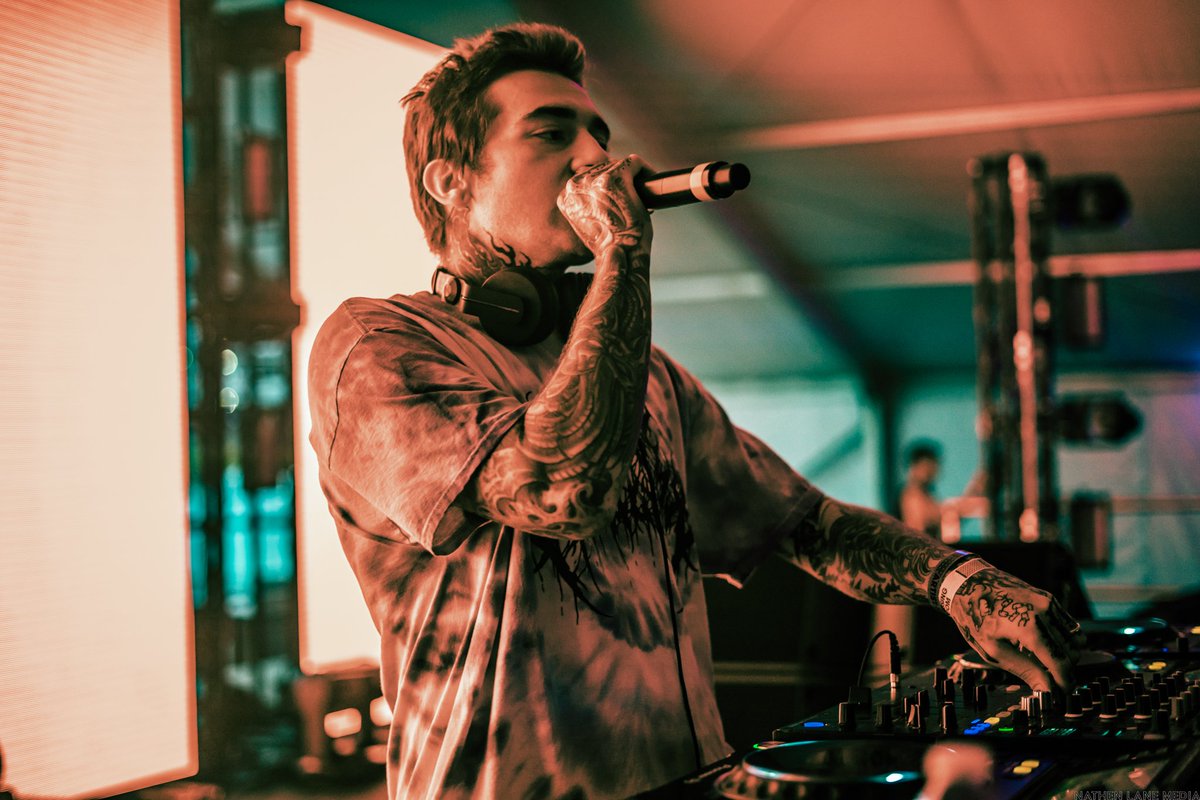 NathenLane's tweet photo. Yo @GetterOfficial crushed @GlobalDanceFest..

And so did I ;) *brushes off shoulders* https://t.co/QU2pHFCoti