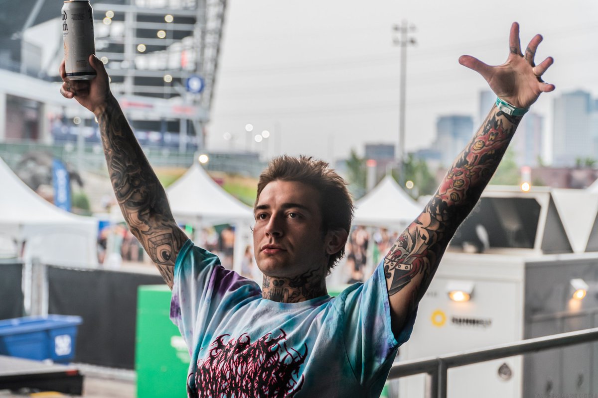 NathenLane's tweet photo. Yo @GetterOfficial crushed @GlobalDanceFest..

And so did I ;) *brushes off shoulders* https://t.co/QU2pHFCoti