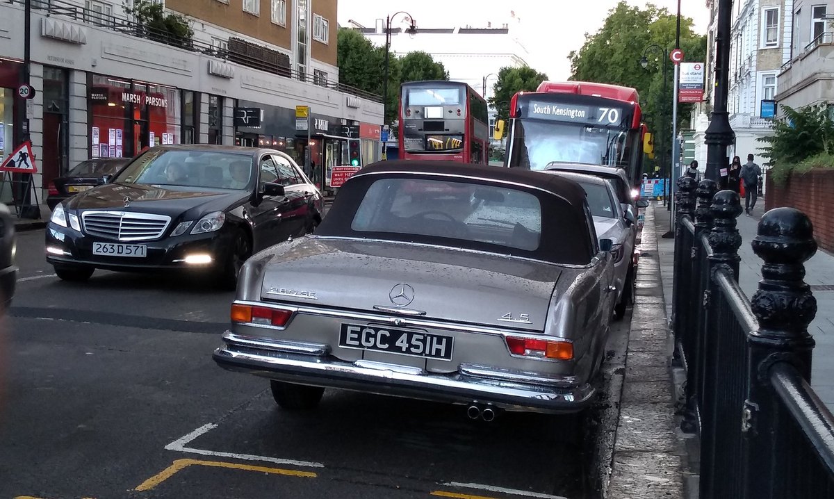 AlexRileyNow's tweet image. Two ends of the old Merc spectrum in West London earlier.