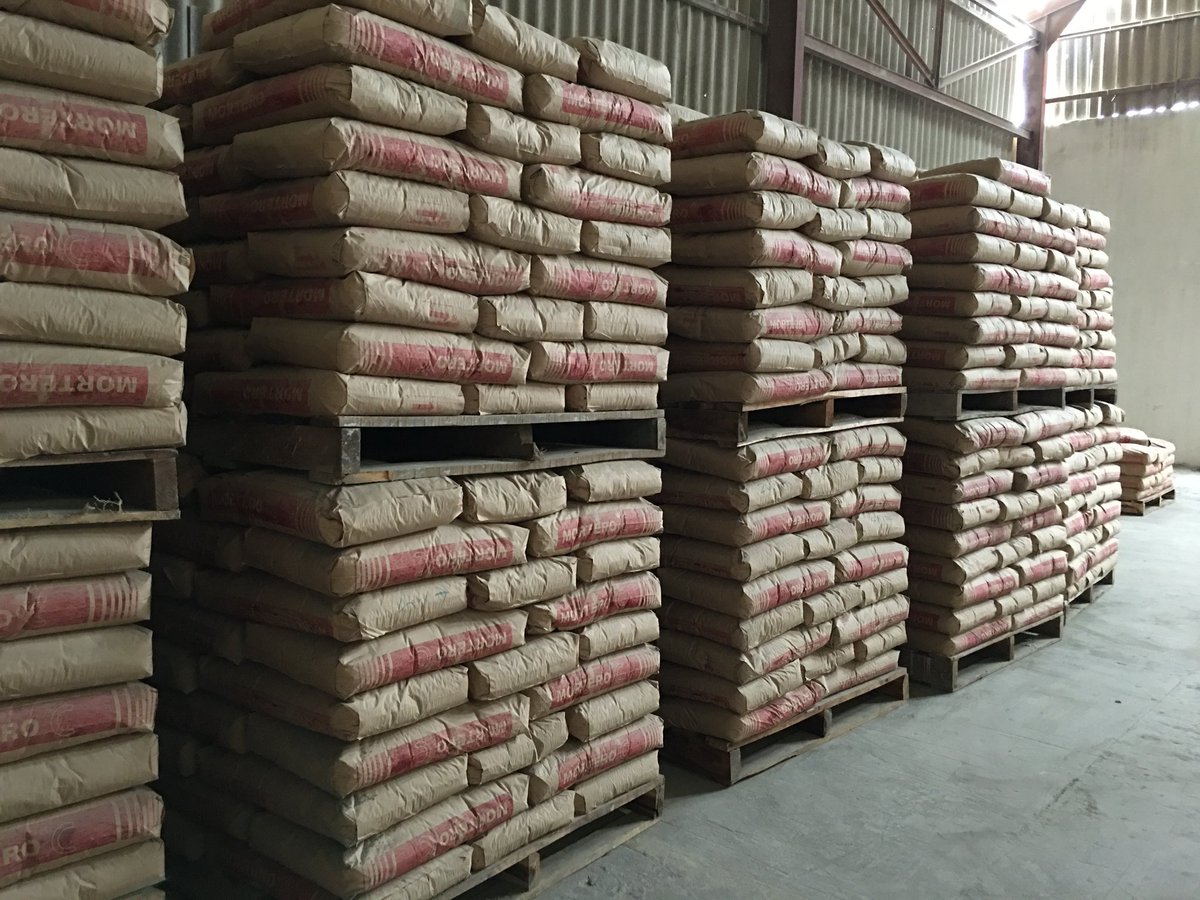 Rene_MesaMICONS's tweet photo. La recuperación de la empresa Horter -productora y comercializadora de productos de hormigón, terrazo, mortero y otros materiales- ha sido resultado del ingenio de constructores cubanos.

Hoy, con capacidad de 8T/hora, produce más del 85% de los elementos que componen 1 vivienda. https://t.co/me6RlQiGtl