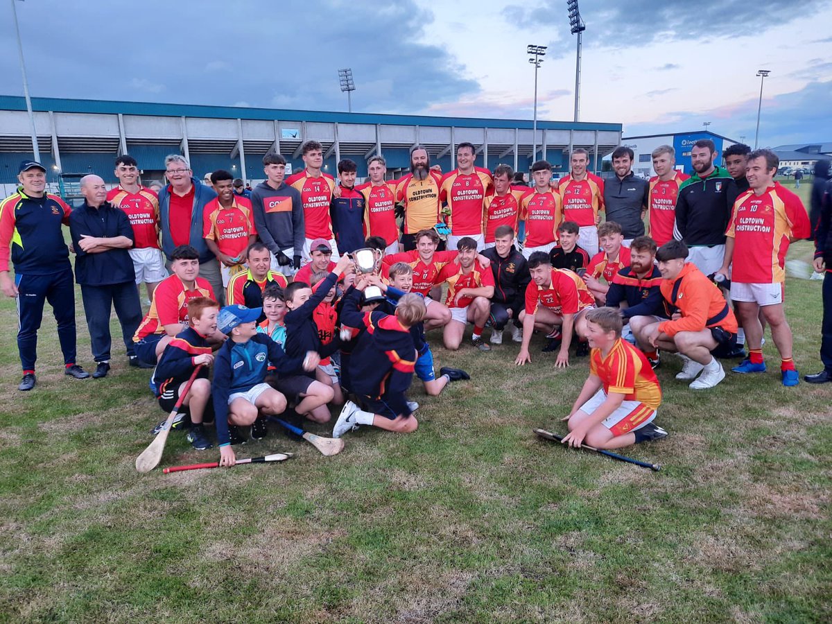TheHarpsGAA's tweet photo. Congratulations to our footballers who won the Division 4 League tonight……… https://t.co/a3qEersdg7