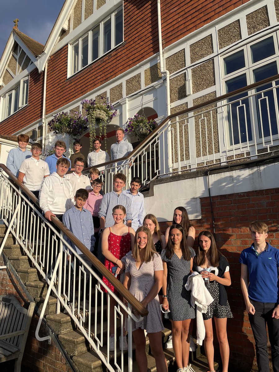 A superb dinner <a href="/Leander_Club/">Leander Club</a> with an interesting tour from head junior coach JJ…and everyone looked so smart for the occasion too! #ShiplakeSummer