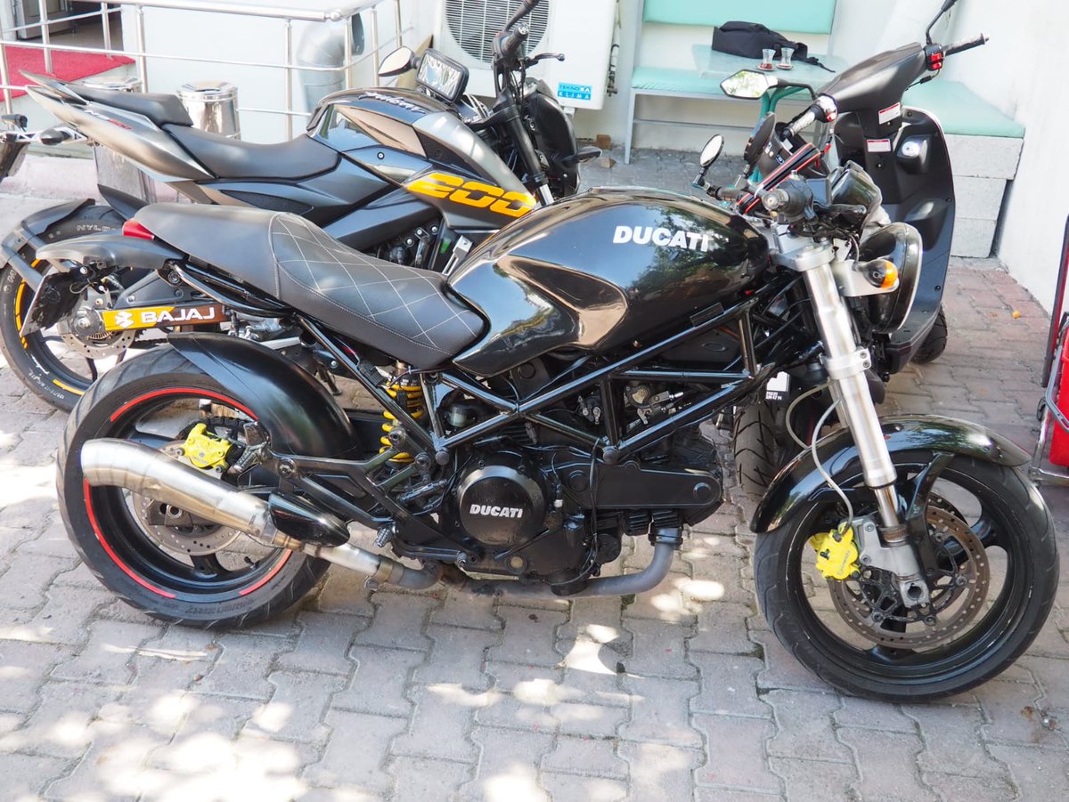 Her baktığımda,bir kere daha aşık oluyorum