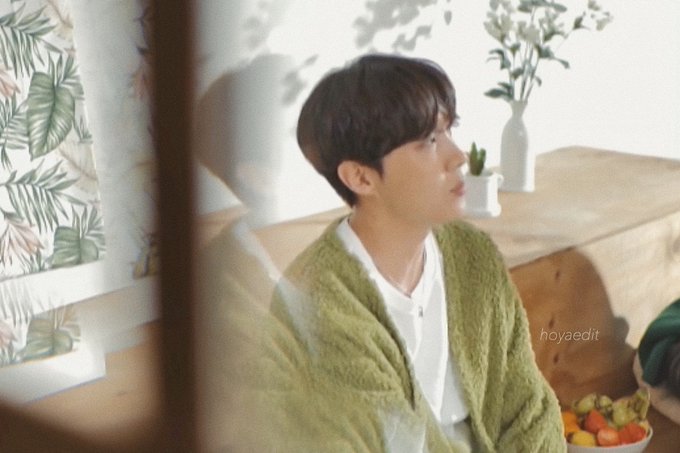 jhopesdance's tweet photo. Dis-ease is not only emblematic of j-hope’s musical  style, but representative of the deep introspection reflected in his song canon. With the discussion of its creation in his 210727 Weverse interview, we bring back our explorations of this stand-out track. #JHOPE #제이홉 https://t.co/vetUtyUzaS