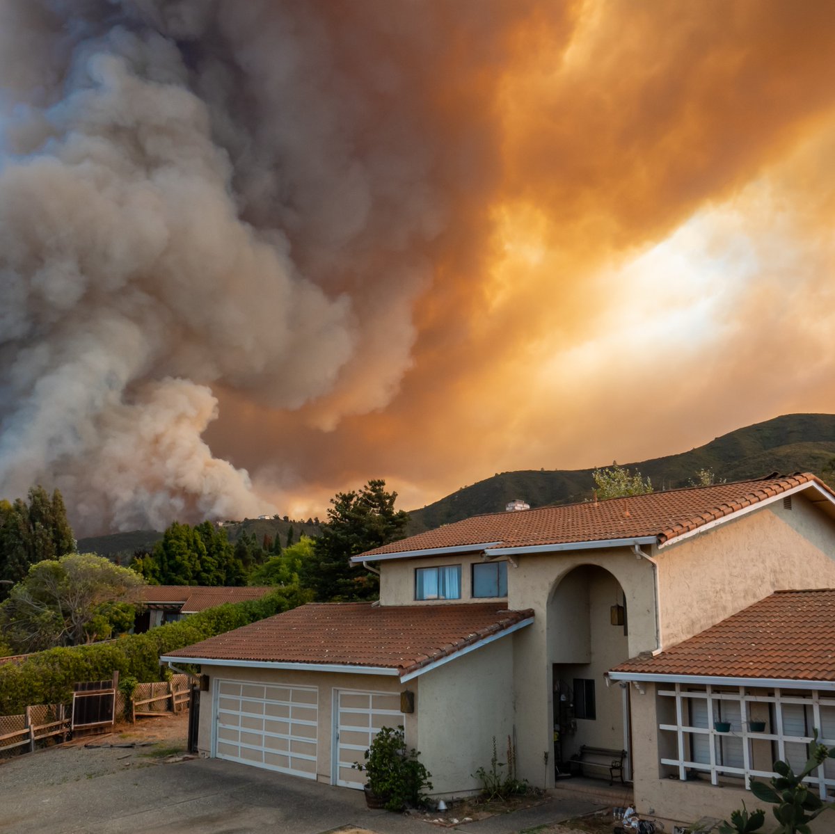 Wildfire smoke seems to be almost everywhere this summer, not just in the hotspots. Here's a guide to rid your customers' homes of lingering wildfire smoke (or worse): ow.ly/69uS50FFKcN