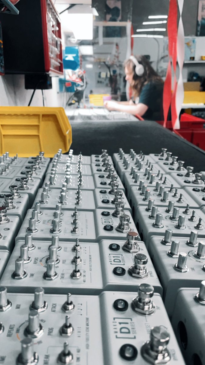 WalrusAudio's tweet photo. You know how just about every company that makes an electronic device has had a hard time finding parts over the past year? Well, the #D1delay fell into that category a bit. Parts just arrived and now our Walri builders are all tediously going to Mako a whole bunch of them.π¦π https://t.co/qTGg5Ers0m